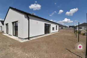 Priestranný 4 izbový RD bungalov o rozlohe 116,52 m2 v štand - 4