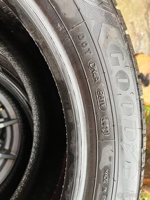 215/60R16C - 4