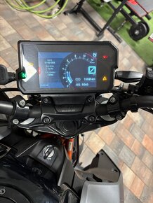 KTM 125 DUKE - 4