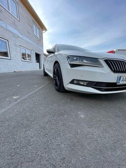 Predám Škoda Superb - 4