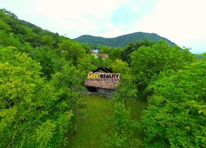 Stavebný pozemkom s chatou, Vranie - 4