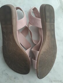 Nízke ružové sandále - 4