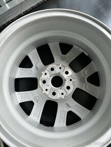 #4 Elektróny originál VW 5x112 r17 - 4