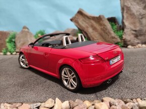 prodám model 1:18 audi TT 2014 minichamps - 4