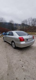 Predám Toyotu Avensis 2.0 D4D 85kw diesel r.v. 2005 - 4