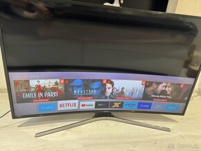 Samsung 49" UHD Zakrivený Smart tv - 4