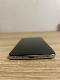 iPhone XS Max 64GB - 4