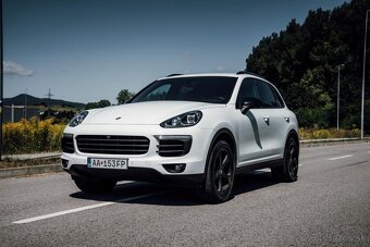 Porsche Cayenne - 4