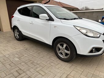 HYUNDAI ix35 2.0CRDi - 4