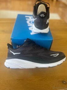 Hoka Clifton 9 - 4