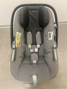 Inglesina Darwin i-Size autosedacka+Isofix baza - 4