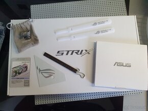 ASUS ROG RTX 3090 STRIX WHITE 24GB RAM - 4