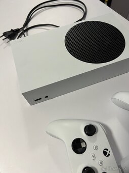 Xbox series S 512gb, 2 ovládače - 4