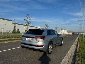 Audi E-tron 50 quattro S line DPH - 4