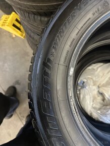 215/60R16 - 4