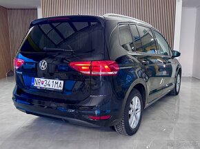 Volkswagen Touran 1.6 TDI DSG 2018 - 4