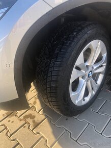 Predám originál BMW 17" kompletné zimné kolesá na BMW X1, - 4