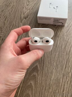 Apple air pods - 4