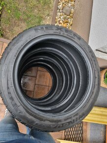 Zimné pneumatiky Nexen 235/45 R17 - 4