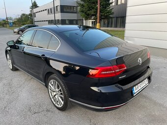 Volkswagen Passat 2.0 TDI EVO Elegance DSG - 4