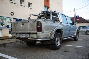 Mazda B2500 - 4