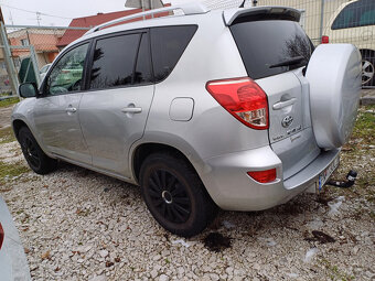 toyota rav4 2,0i,112kw,benzín,rok11-2006,kúp. v SR - 4