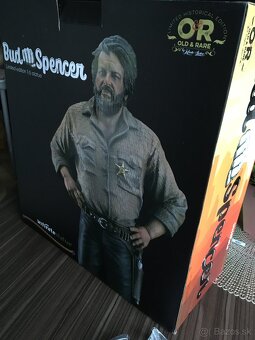 BUD SPENCER INFINITY STATUE - 4