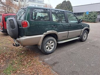 Nissan Terrano 2.7tdi - 4