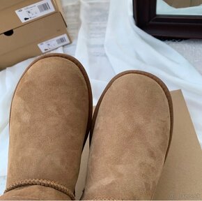 Dámske čizmy Ugg platform mini hnedé camel - 4