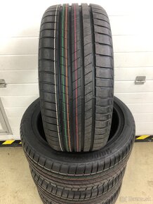 Letné pneu Bridgestone 215/45 r17 - 4