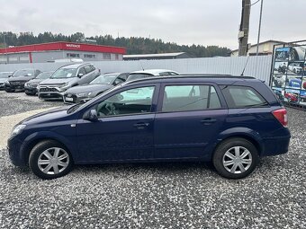 Opel Astra Caravan - 4