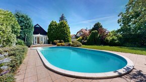 TOP CENA | Slnečný rodinný dom s veľkým pozemkom a bazénom - 4