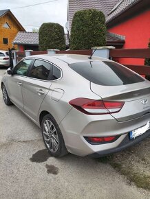 Hyundai i30 fastback 1.4 T-GDI - 4