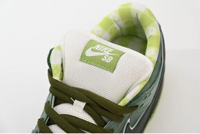 Nike SB Dunk Low Green Lobster - 4