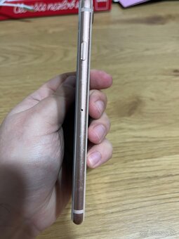 iPhone 8 - rosegold 64GB - 4