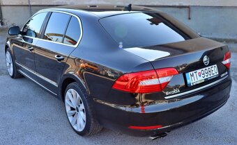 Škoda Superb 2.0 TDI CR 4x4 170k Elegance DSG - 4