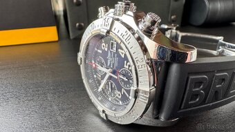 Breitling Avenger Skyland - 4