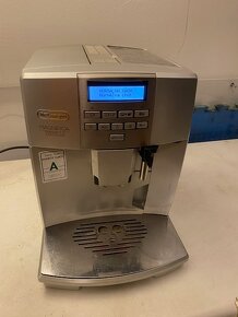 Plne funkčný automatický kávovar Delonghi  Magnifica - 4