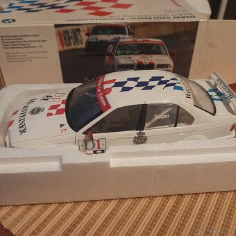 1:18 Bmw  Autoart minichamps Ut. - 4