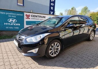 Hyundai i40 2.0-GDi-benzín-NAVI-KAMERA1 - 4