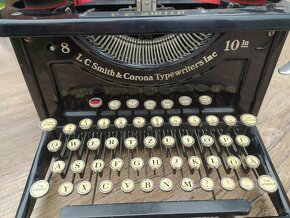 Písací stroj L.C. Smith - 4
