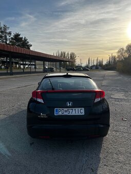 Honda Civic 1.8 Benzín Sport i-VTEC - 4