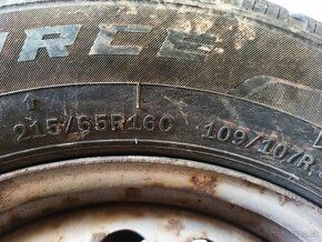 Predám pneu zimné 215/65 R16C bez plechov - 4