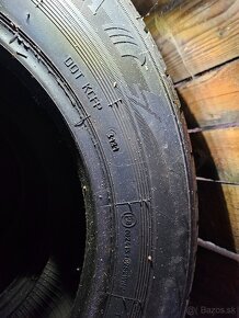 Predám celorocne pneumatiky 215/65 R16 - 4