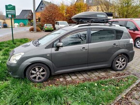 Toyota COROLLA VERSO  2,2 D4D 2007 - 4