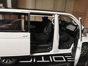 Model auto volkswagen multivan 1:18 NZG - 4