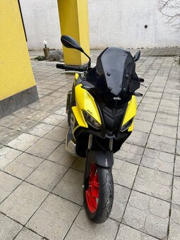 Aprilia sr gt 125 - 4