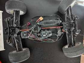 Elektrická 1/8 Truggy HB racing E817T + rôzne príslušenstvo - 4