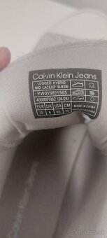 Calvin Klein - 4