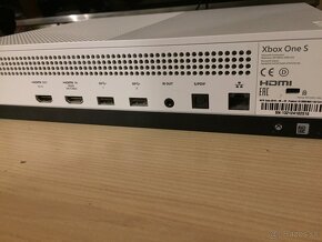 Predám plne funkčný Xbox one s 1tb - 4